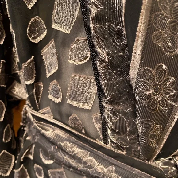 Victoria’s Secret COLLECTION Silver and Black Robe - Picture 2 of 8